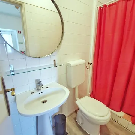 Small Lovely * Lissabon